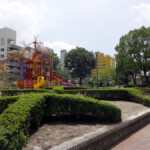 ホテルの隣には名前の由来にもなった中央公園